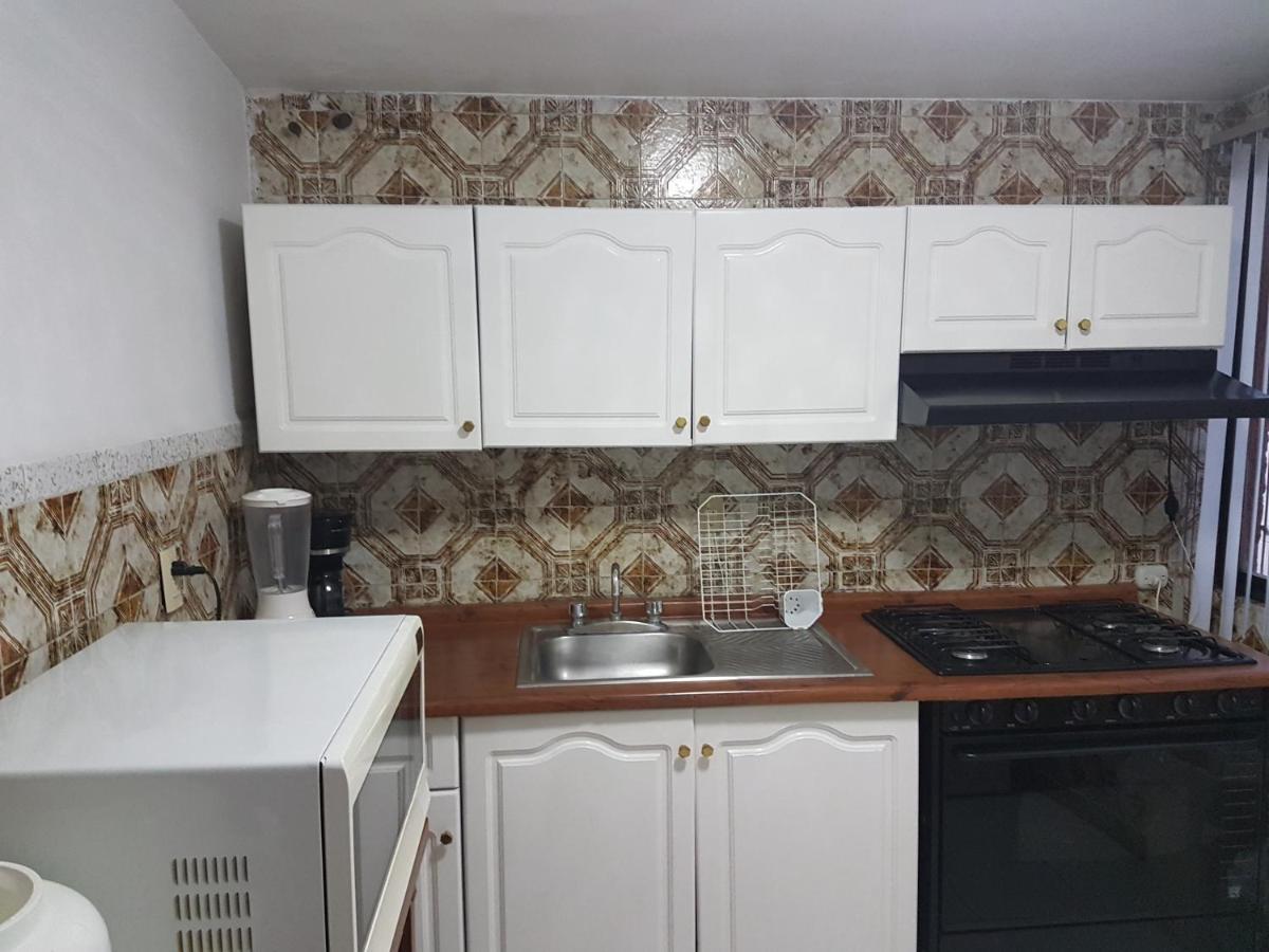 Steinhaus Suites Homero Kota Meksiko Bagian luar foto